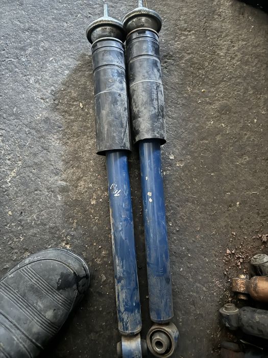 W140 мерседес бенз амортизатр