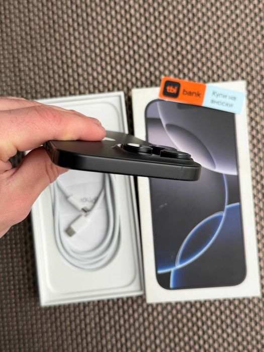 КАТО НОВ! iPhone 16 Pro MAX Лизинг от 32Е/мес MAX Black Titanium 256G