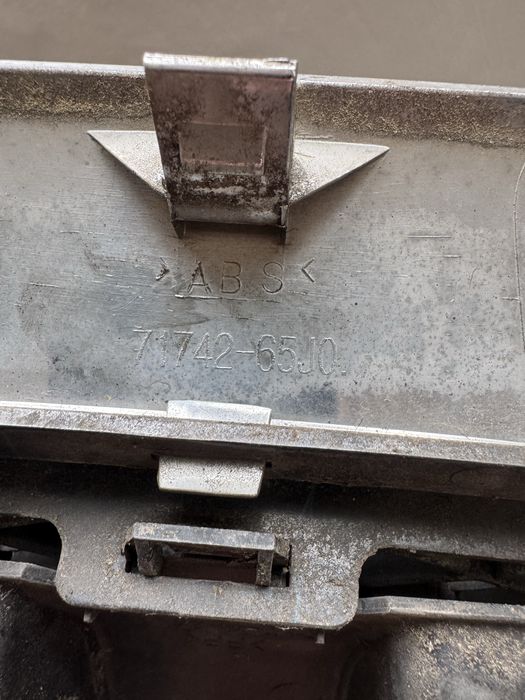 Оригинална решетща Сузуки Гранд Витара Suzuki Grand Vitara