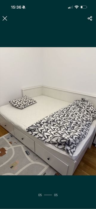 Pat Ikea Divan extensibil alb cu 2 saltele incluse
