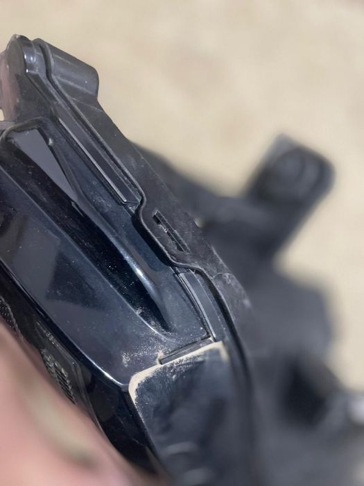 Продам фару на Шевроле монза