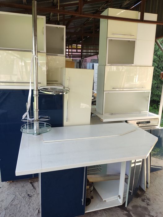 СРОЧНО ! Продам кухонный гарнитур