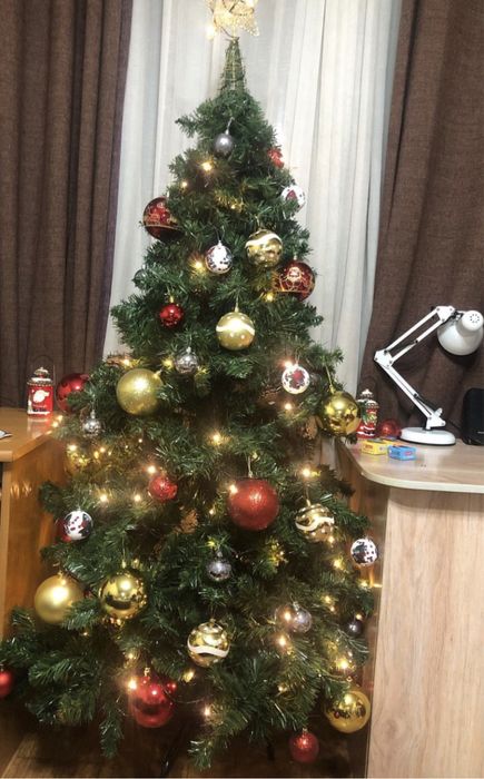 Продам Елку со всеми игрушками