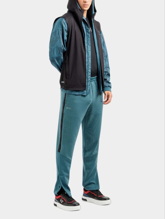 Безрукавка Армани