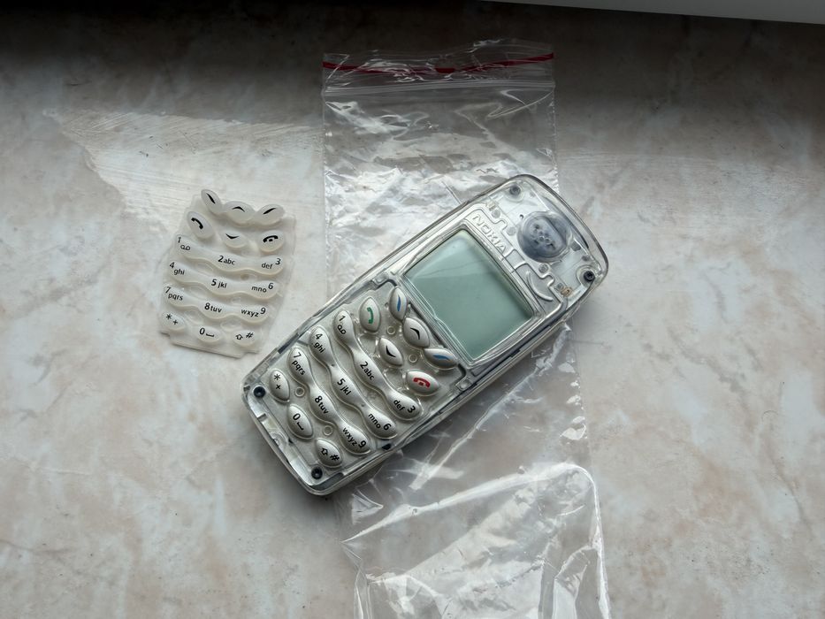 Nokia 3410 transparent! Meniu in limba romana! ! Acumulator nou nout!