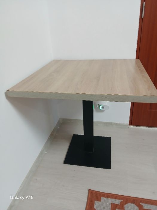 Masa de bucatarie