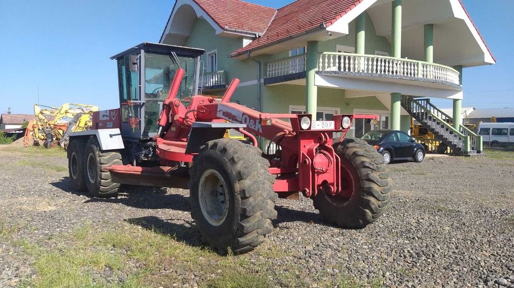 Greder O&K F206 – An 2004 – 6x4 – 18.700 kg