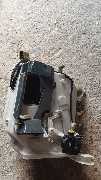 Части за Subaru Outback 1998-2003