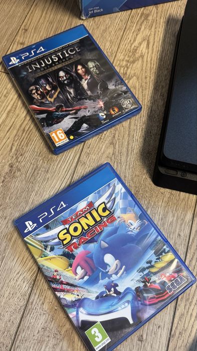 Конзола sony playstation 4 Slim