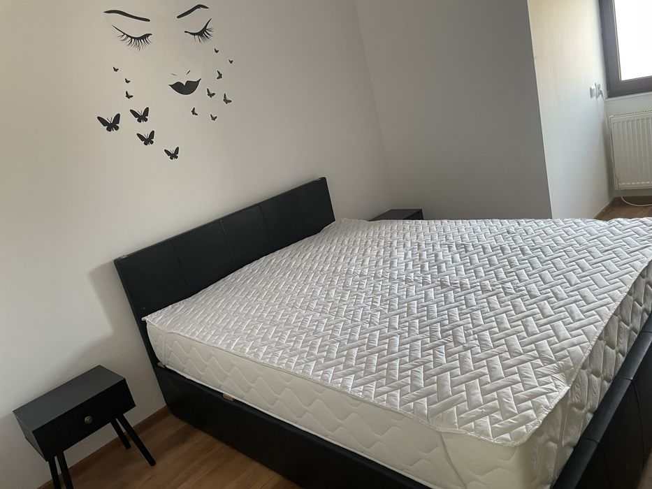 Inchiriez apartament cu o camera centru  regim hotelier