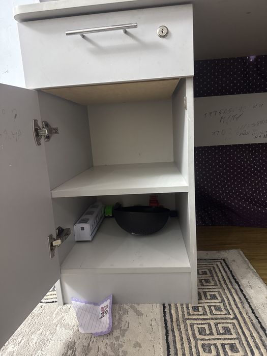 стол для учебы, парта