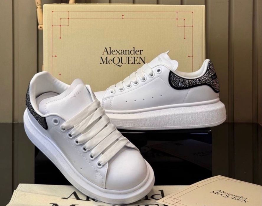 Adidasi Alexander McQueen crystals albi/negri piele naturala