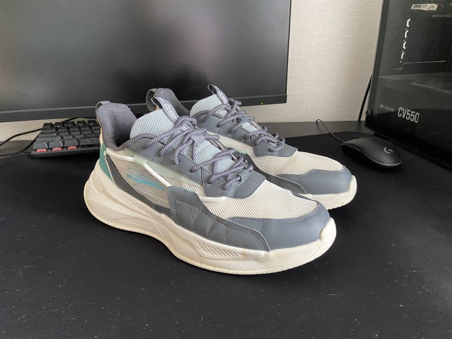 Кроссовки мужские летние