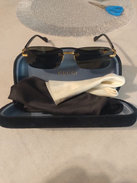 Vand ocheri Gucci stare perfecta noi