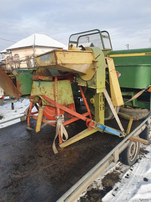 Moara macinat porumbi si boabe dupa tractor