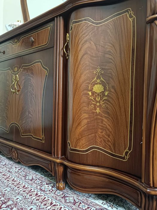 Комод с зеркалом, 4 секции — классика, отличное состояние