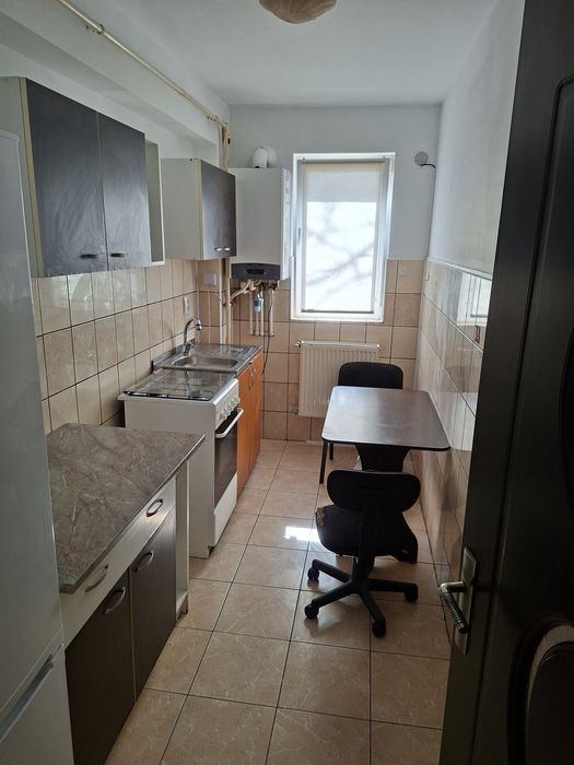 PF. vând apartament 2CD Copou zona Targusor