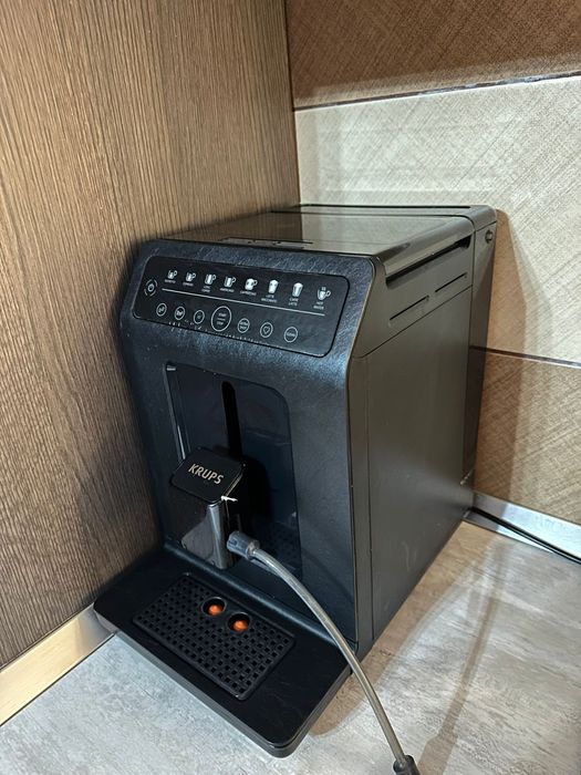 Vand aparat de cafea  automat Krups