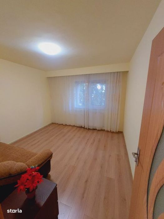 Apartament 2 camere, decomandat, etaj 1/4, ZORILOR, strada Pasteur