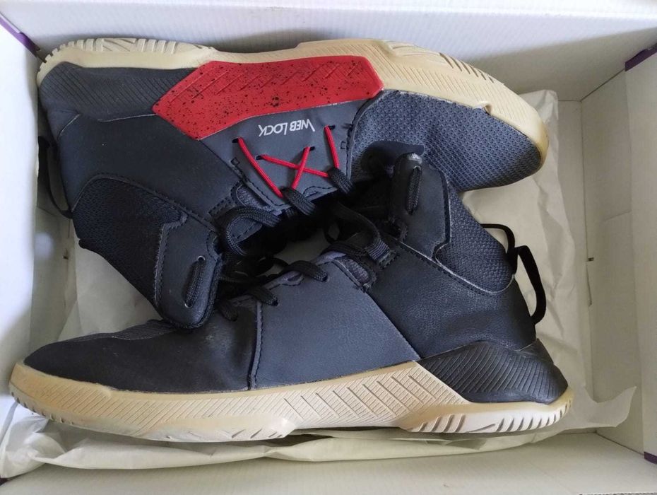 Adidasi sport negri