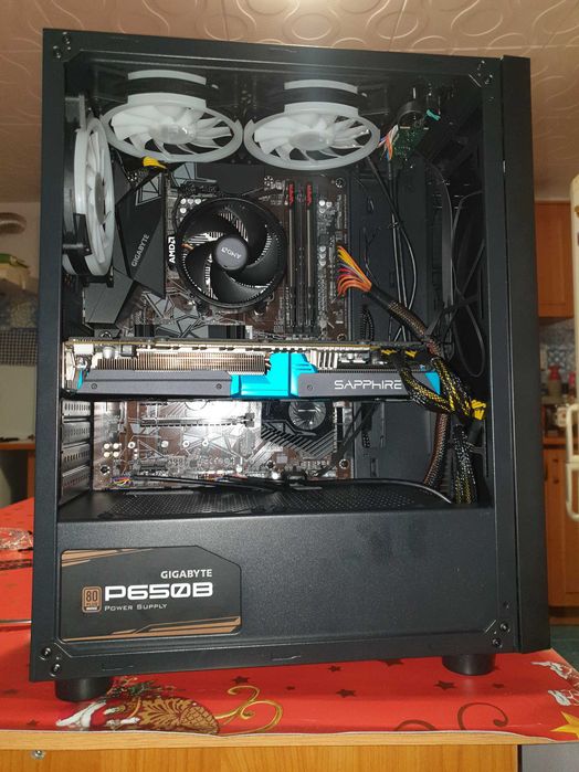 Unitate PC + monitor cadou, AMD Ryzen 5, RAM 4000 Mhz, placa video 8GB