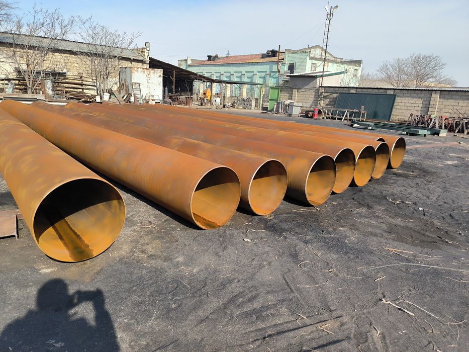 Прямошёвная труба 720дм продам