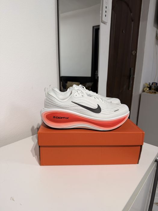 Nike Vomero Plus White Black Bright