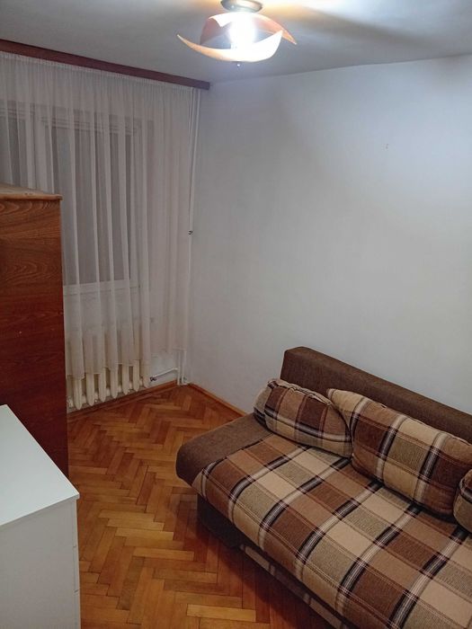 Apartament 3 camere de închiriat - Micro XIV