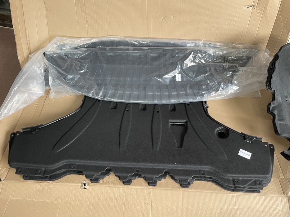 Carenaj roata scut motor Audi A8 4h D4