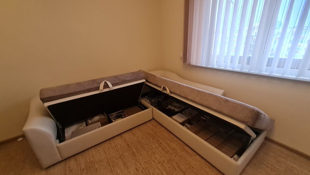 Диван тип лежанка с 2 ракли