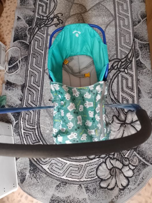 Санки почти новые