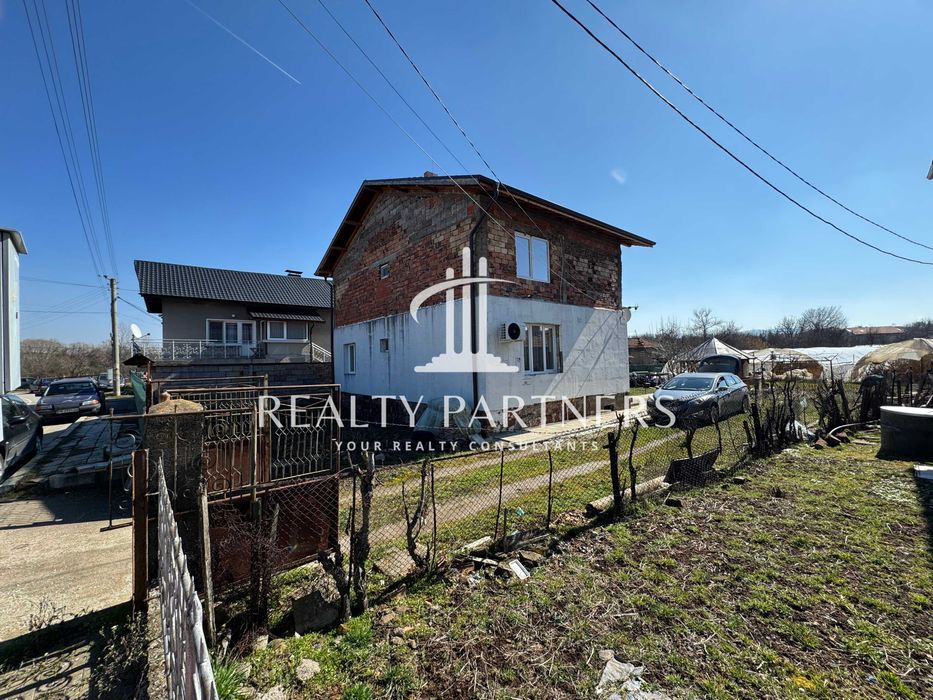 Продава къща – с. Ярджиловци, обл. Перник