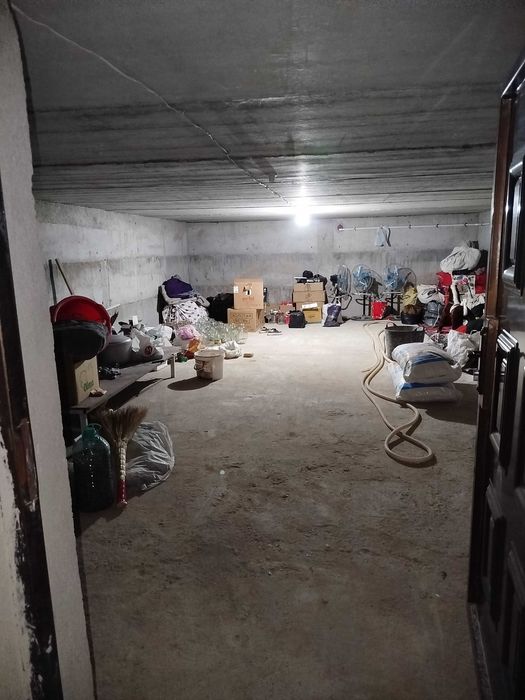 Qarshi tuman Batosh MFY 6sotixli hovli sotiladi