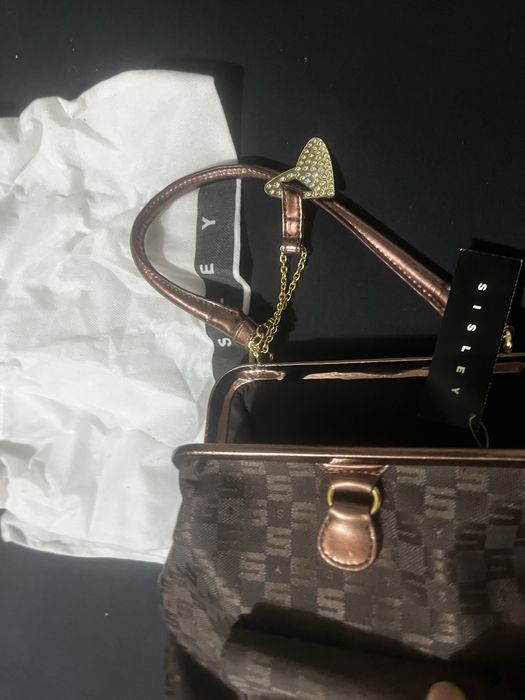 Geanta guess , calvin klein  si sisley