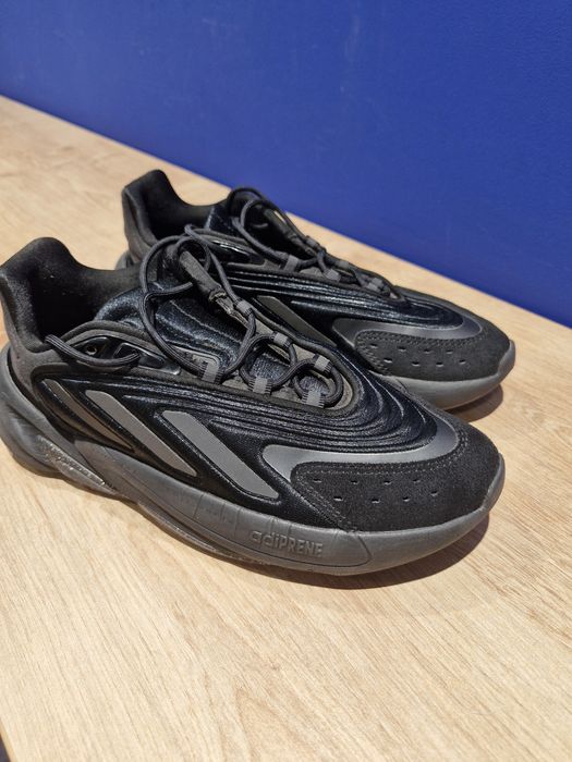 Adidas Ozelia black