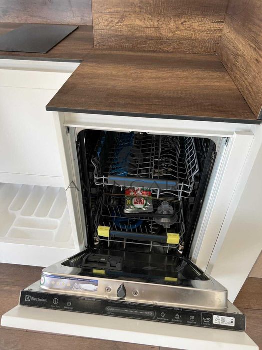 Продава се Двустаен апартамент в Пловдив, Христо Смирненски - 76 кв.м за 1685 €/кв.м - Снимка #3