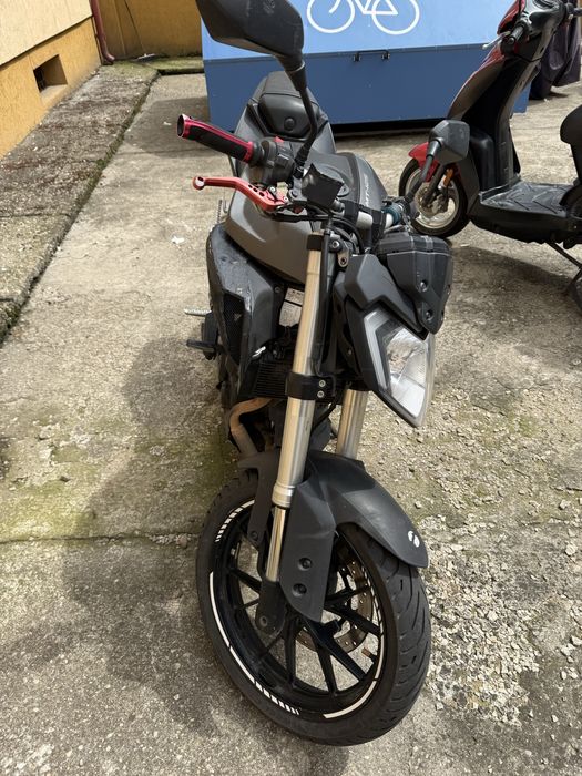URGENT Yamaha MT125 2014 (nu yzf,ktm,cbr) A1