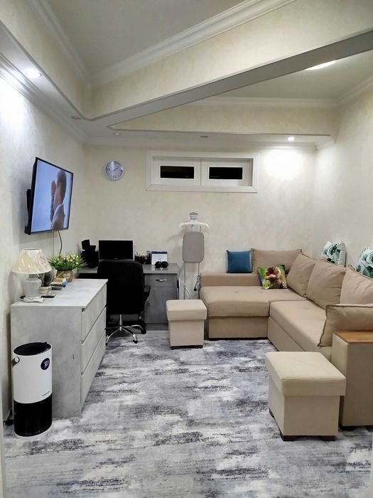 Продаётся 2х комнатная мансарда.Партьезд