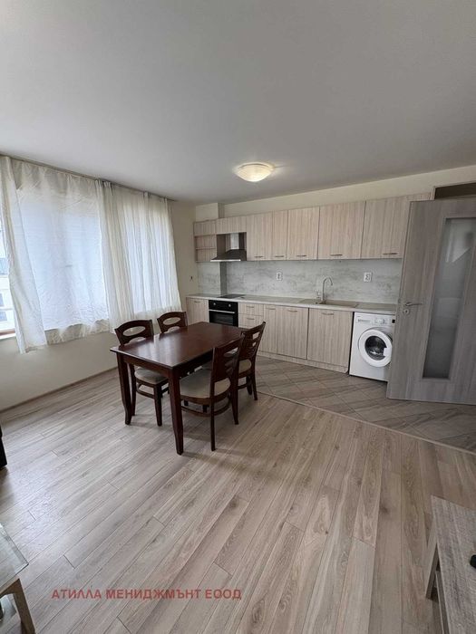 Дава се под наем Двустаен апартамент в Пловдив, Кючук Париж - 65 кв.м за 128000 € - Снимка #4