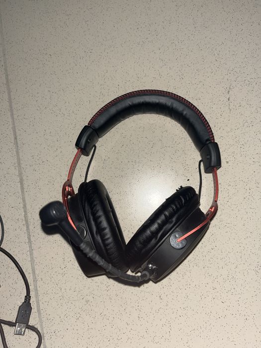 Наушник хайпер х