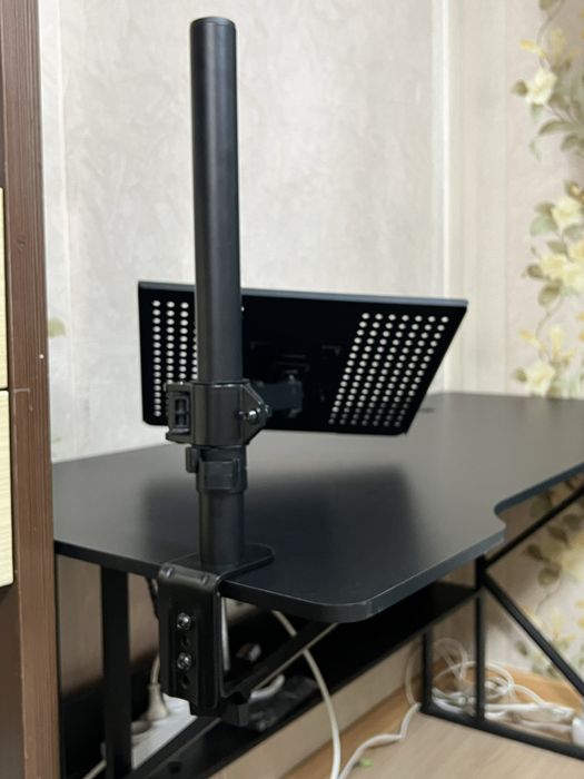 настольный кроншейн для ноутбука