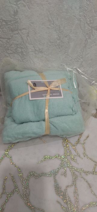 Продам набор полотенец 2 шт