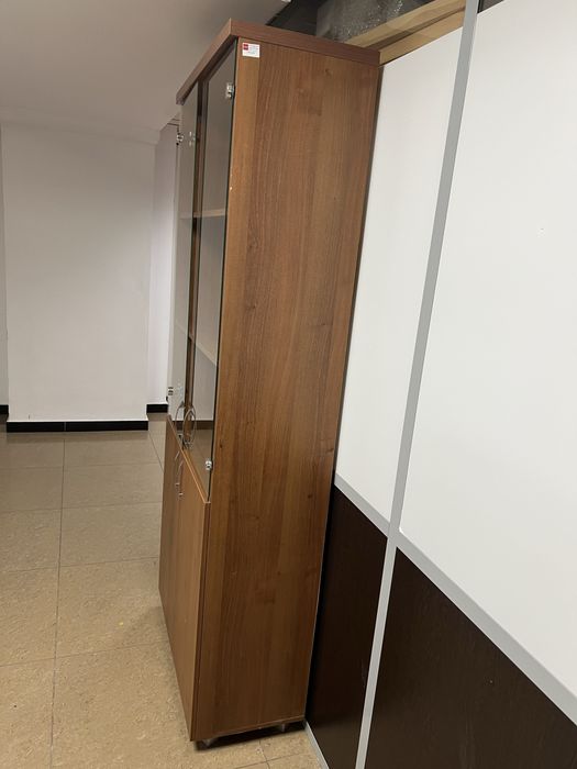 Шкаф для офиса.