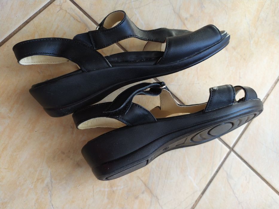 Дамски сандали --> естествена кожа 37 номер