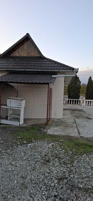 Închiriez spațiu comercial Lechinta