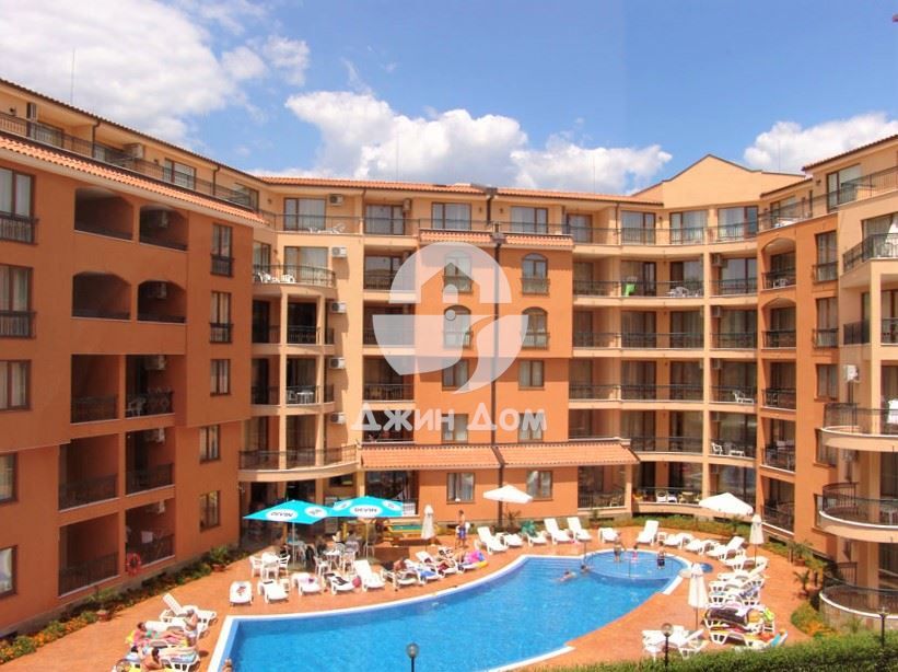 Просторен двустаен апартамент в к-с „Сънрайс“, к.к. Слънчев бряг