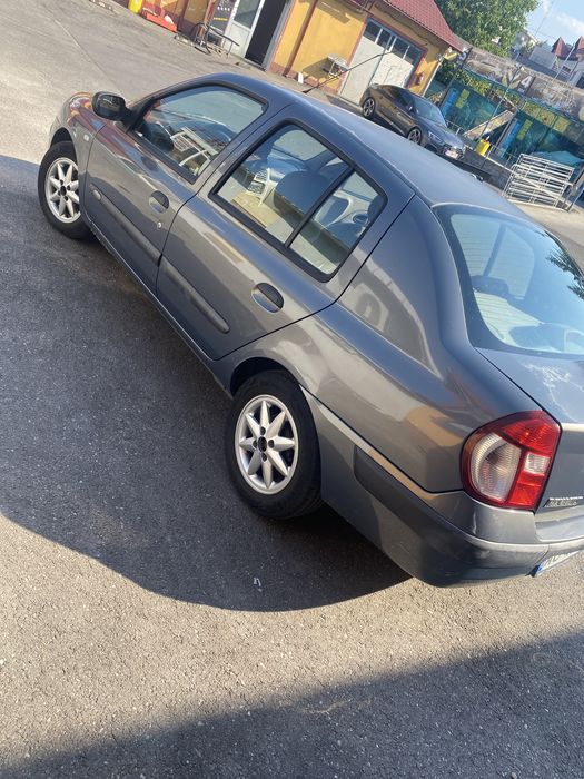 Vand Renault clio symbol