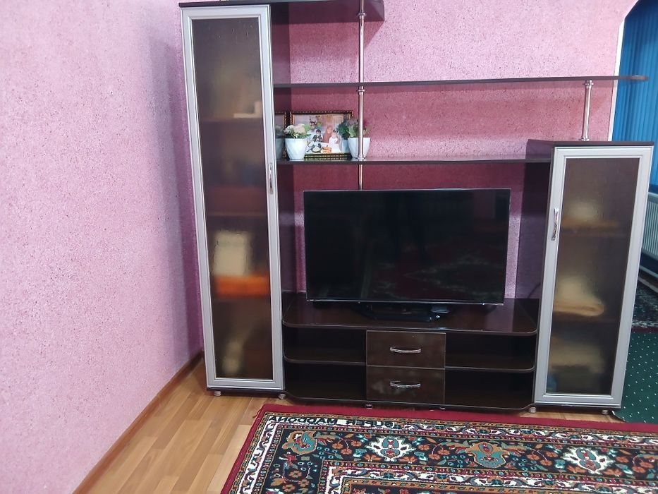 поставка для телевизора