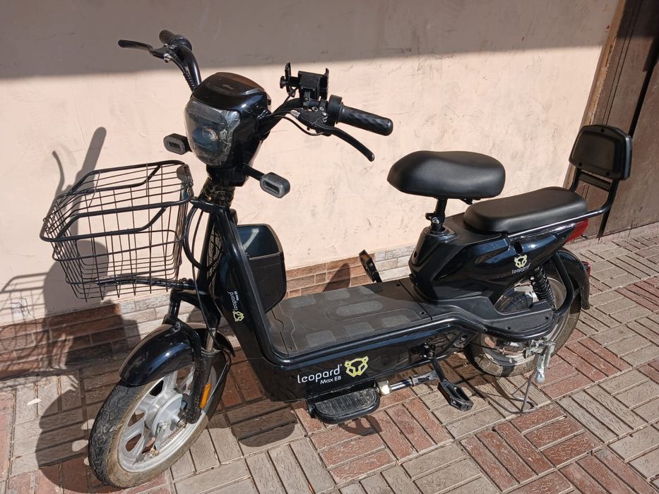 Срочно продам Электроскутер леопард