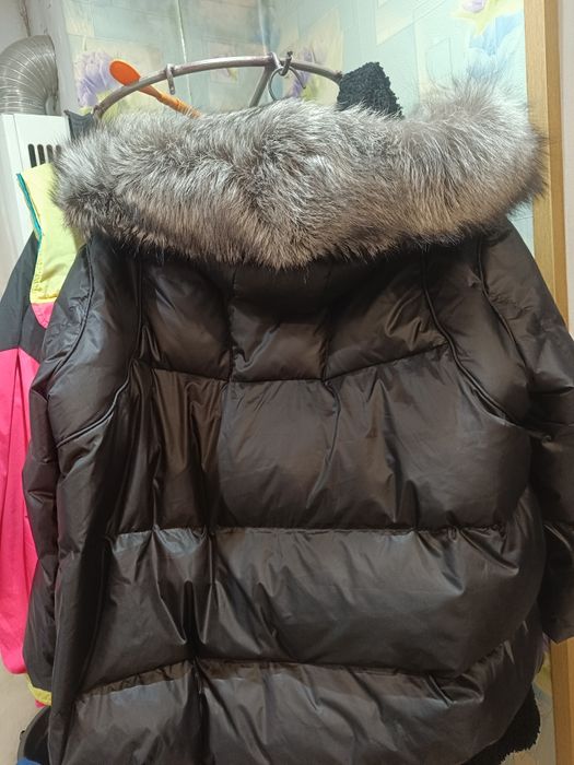 Продам пуховик, мех чернобурки